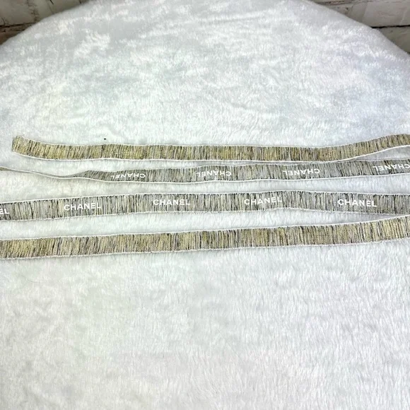 CHANEL gold and cream holiday ribbon 2 yards - Picture 2 of 2